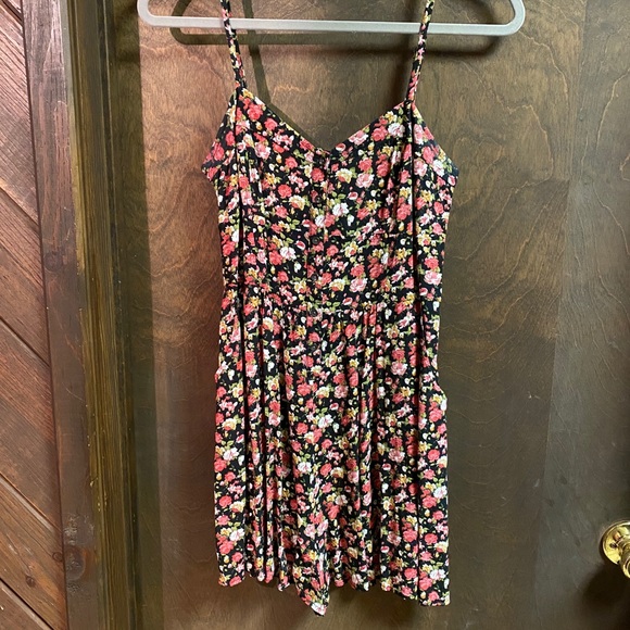 Express Romper - Picture 6 of 6